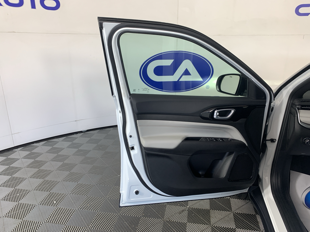 Used 2025 Jeep Compass SUV