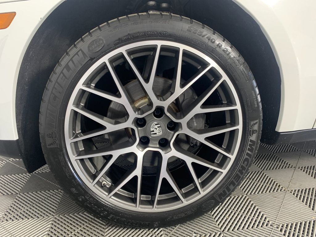 Used 2020 Porsche Macan SUV