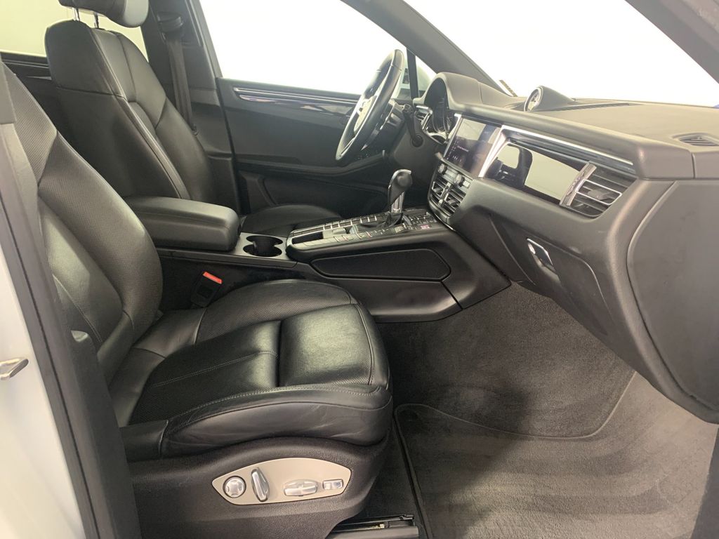 Used 2020 Porsche Macan SUV