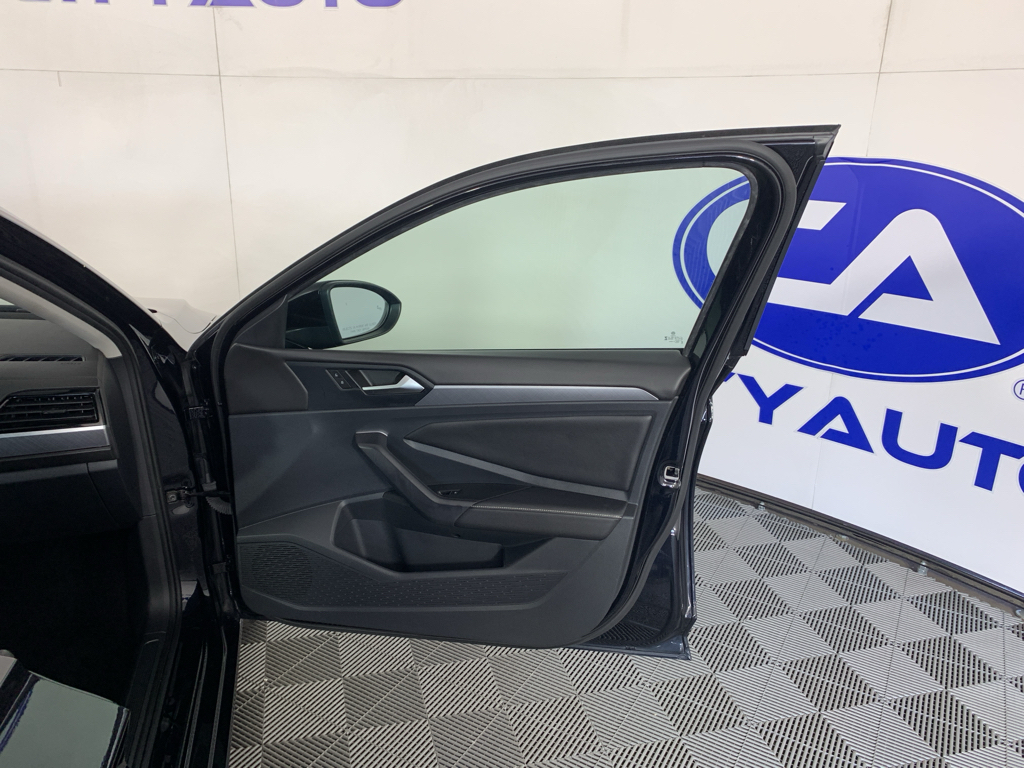 Used 2024 Volkswagen Jetta Sedan
