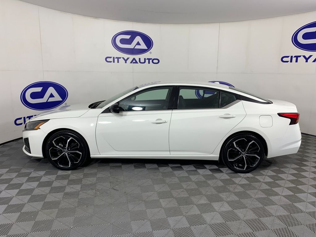 Used 2025 Nissan Altima Sedan
