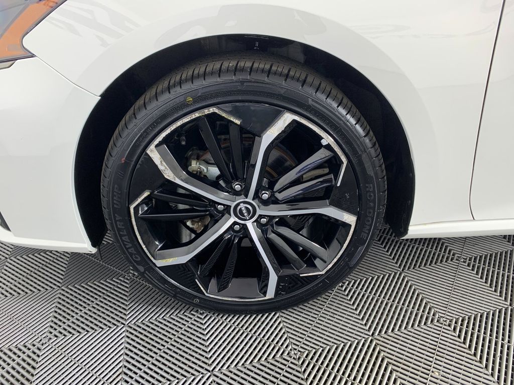 Used 2025 Nissan Altima Sedan