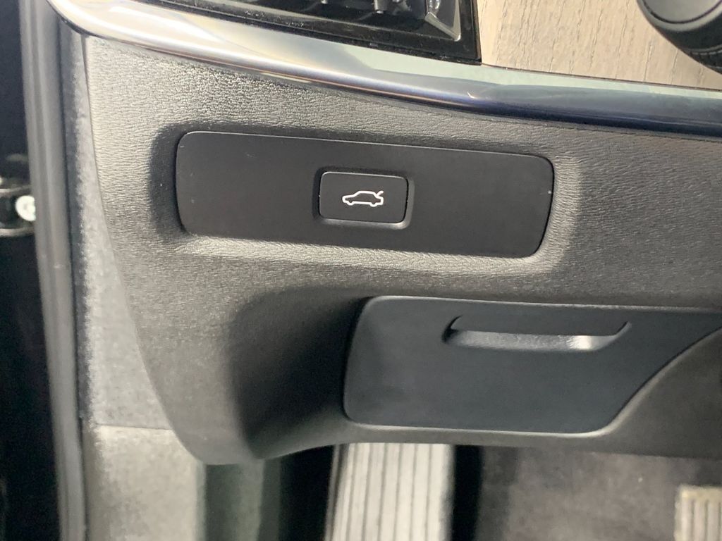Used 2024 Volvo S90 B6 Sedan