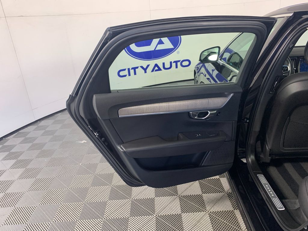 Used 2024 Volvo S90 B6 Sedan