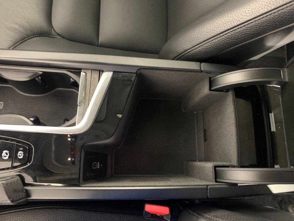 Used 2024 Volvo S90 B6 Sedan