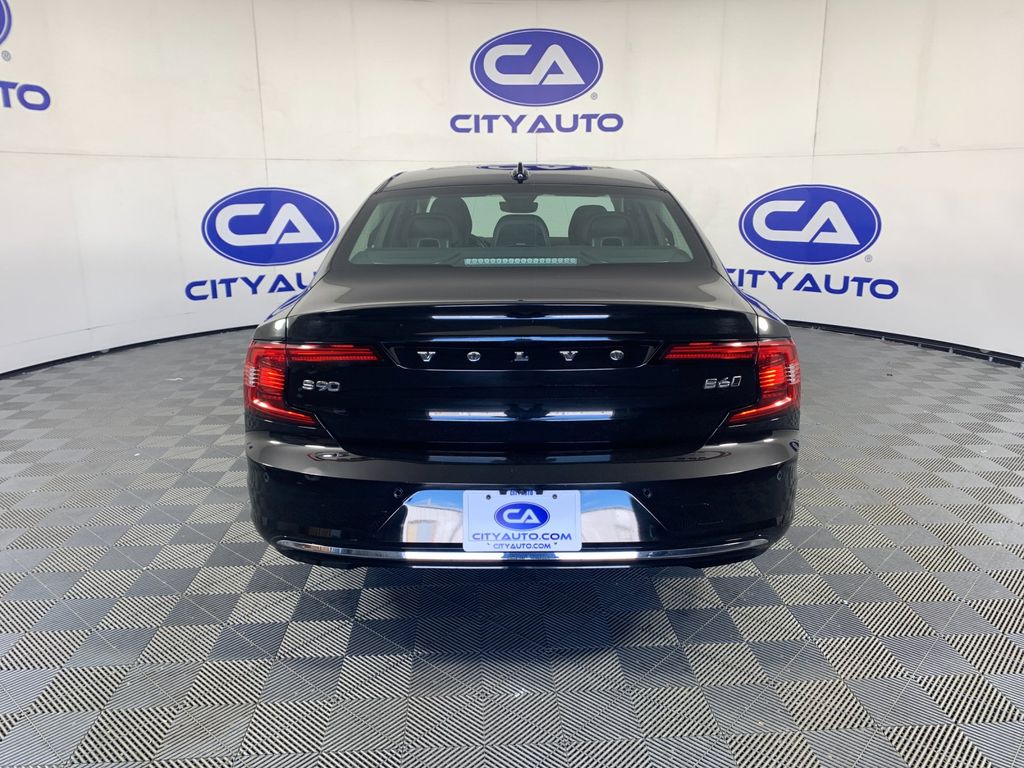 Used 2024 Volvo S90 B6 Sedan