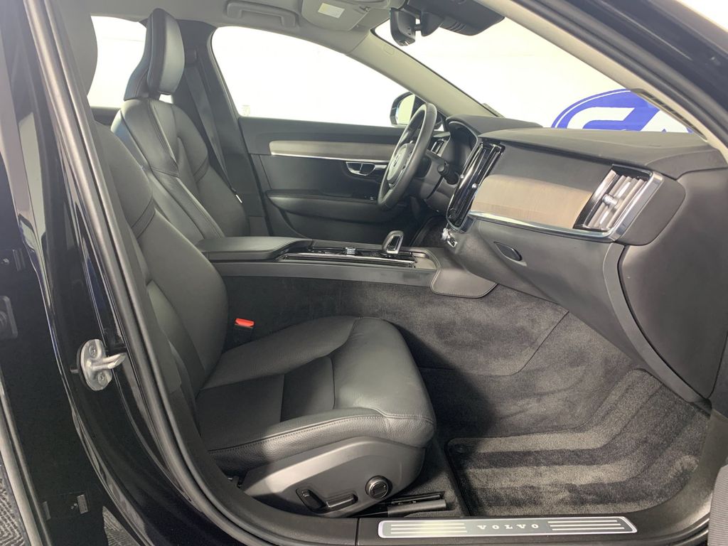 Used 2024 Volvo S90 B6 Sedan