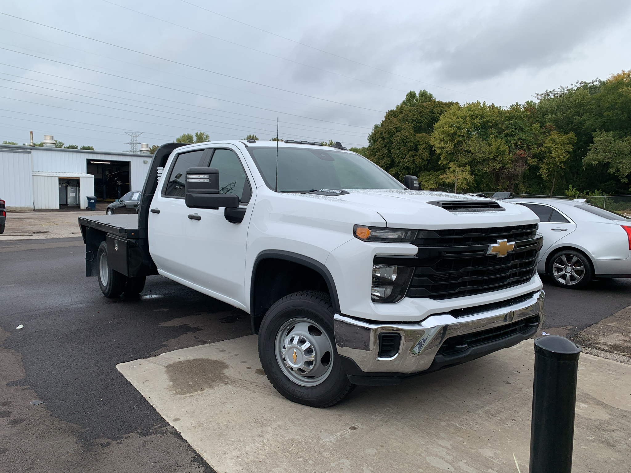 2024 Chevrolet Silverado 3500HD Chassis Work Truck Crew Cab 4WD
