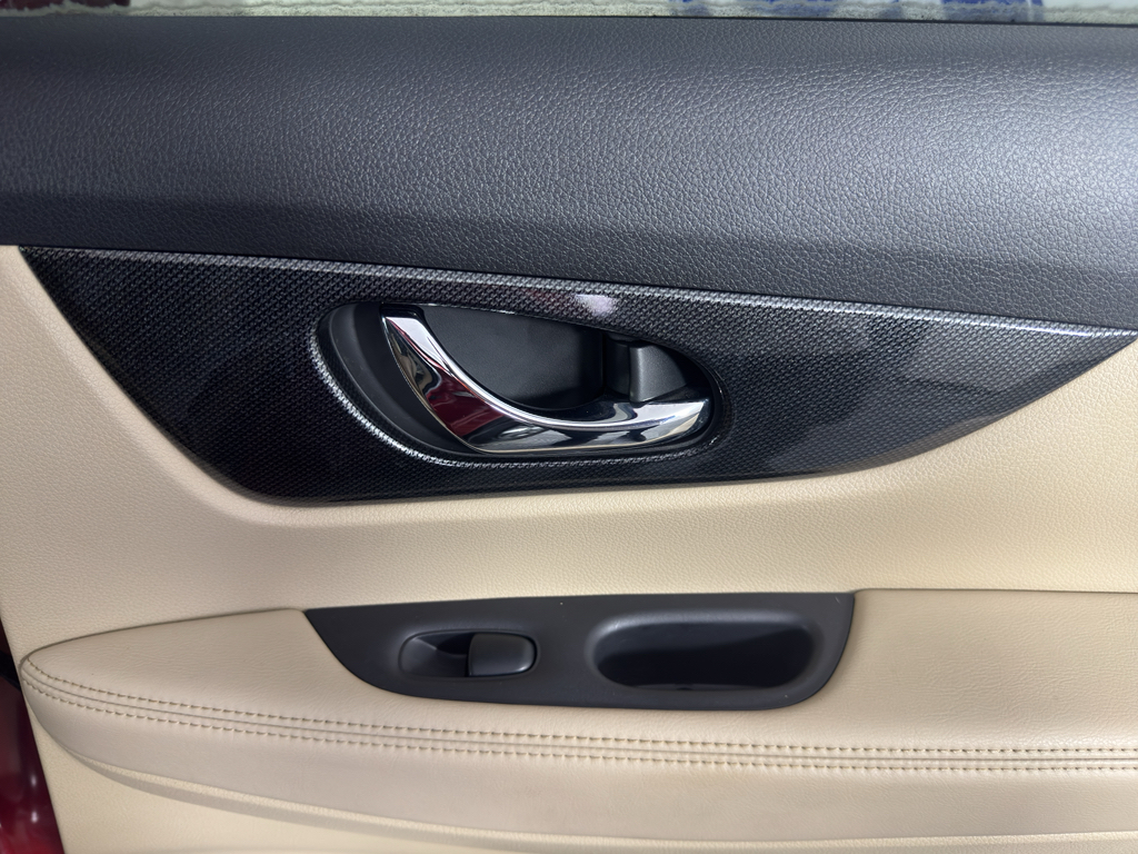 Used 2015 Nissan Rogue SUV