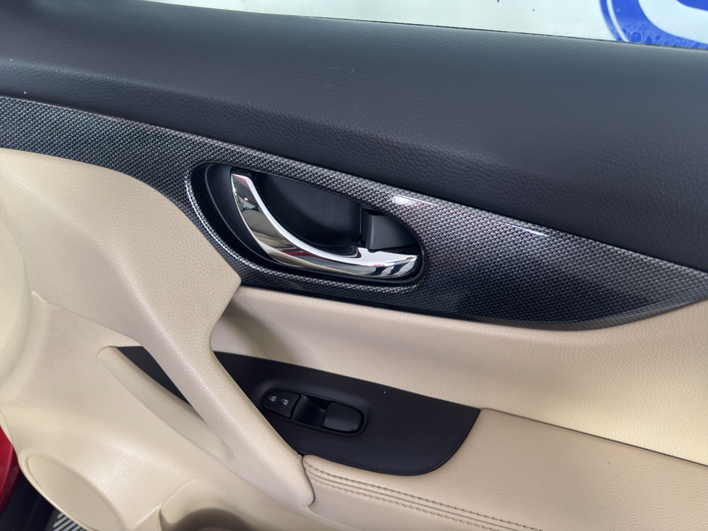 Used 2015 Nissan Rogue SUV