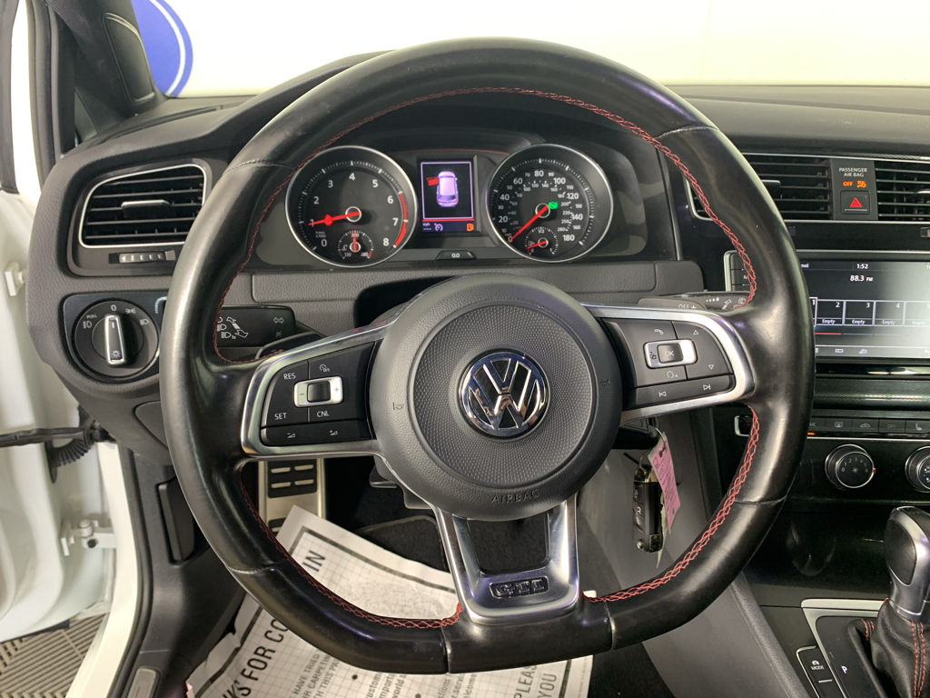 Vehicle photo 21