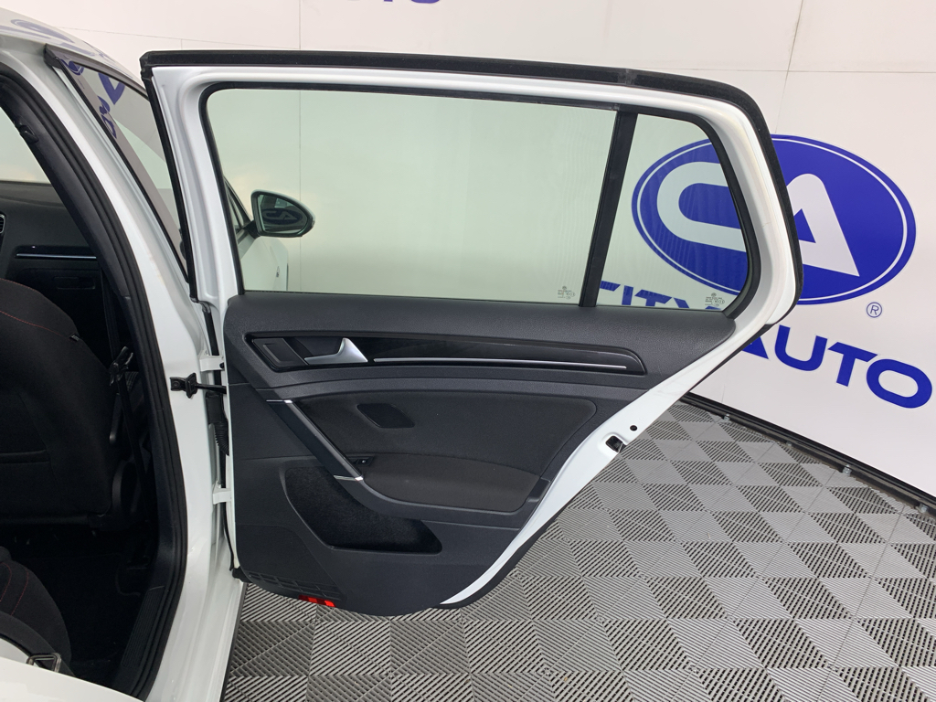 Vehicle photo 31