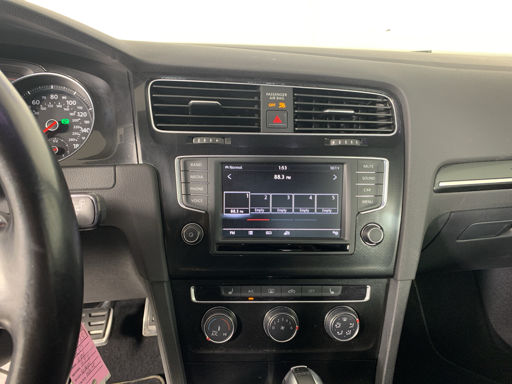 Vehicle photo 24