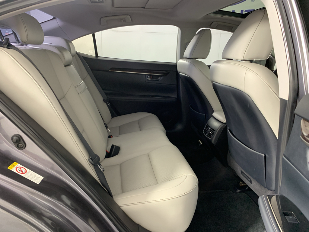 Used 2018 Lexus ES 350 Sedan