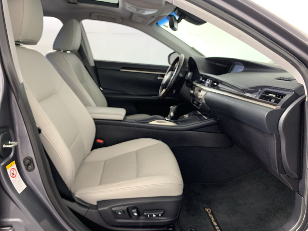 Used 2018 Lexus ES 350 Sedan