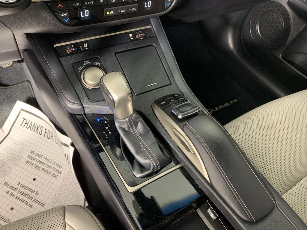 Used 2018 Lexus ES 350 Sedan