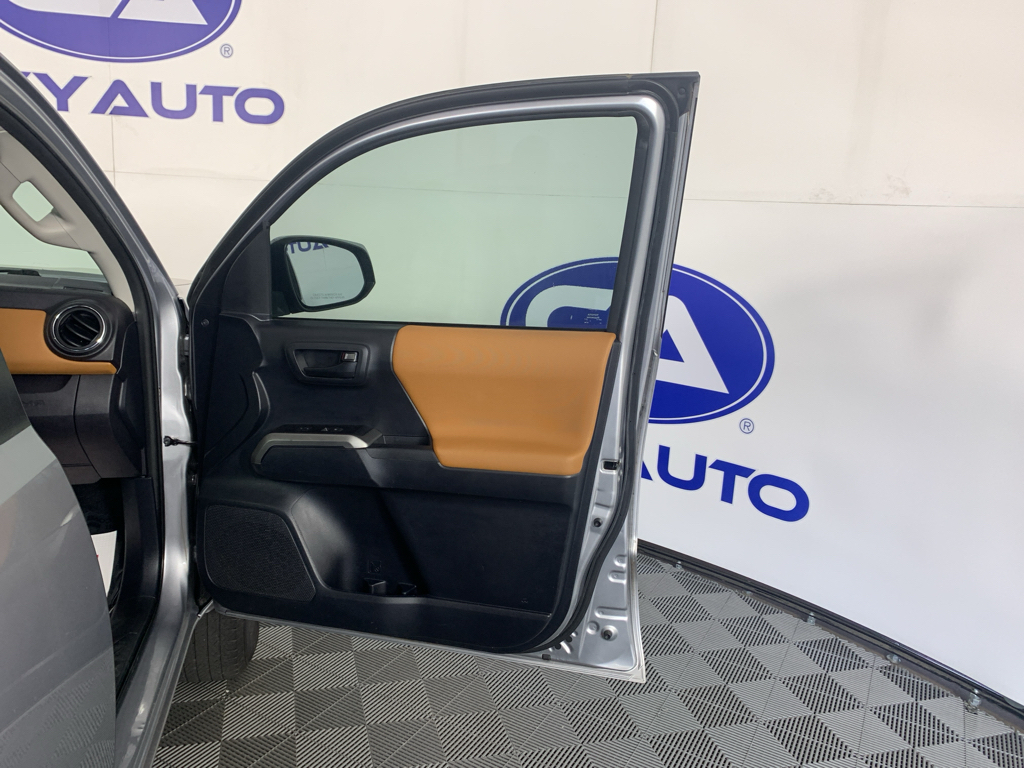 Used 2019 Toyota Tacoma Truck