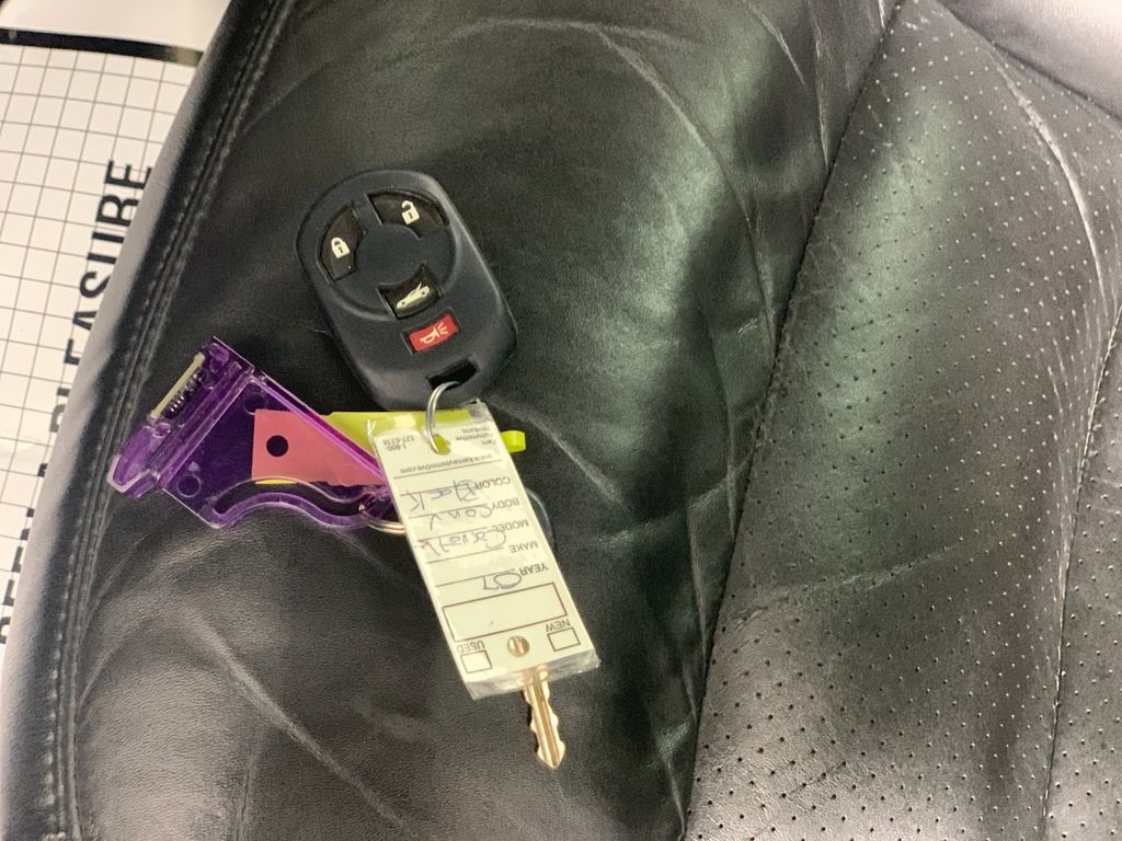 Vehicle photo 31