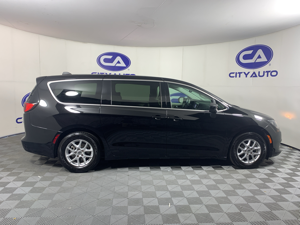 Used 2024 Chrysler Voyager Van