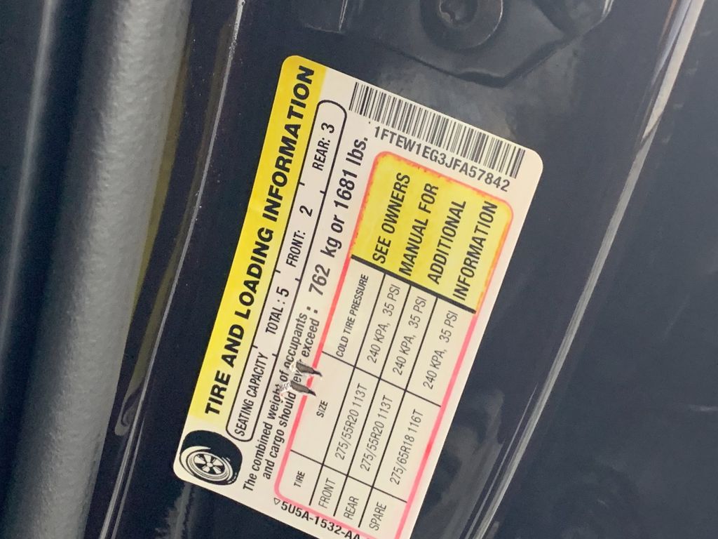 Vehicle photo 11