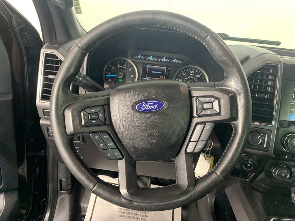 Vehicle photo 18