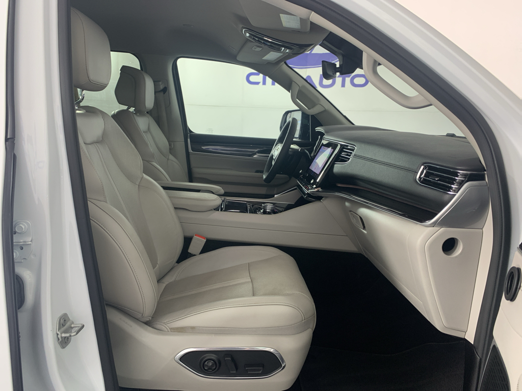 Used 2024 Jeep Wagoneer L SUV