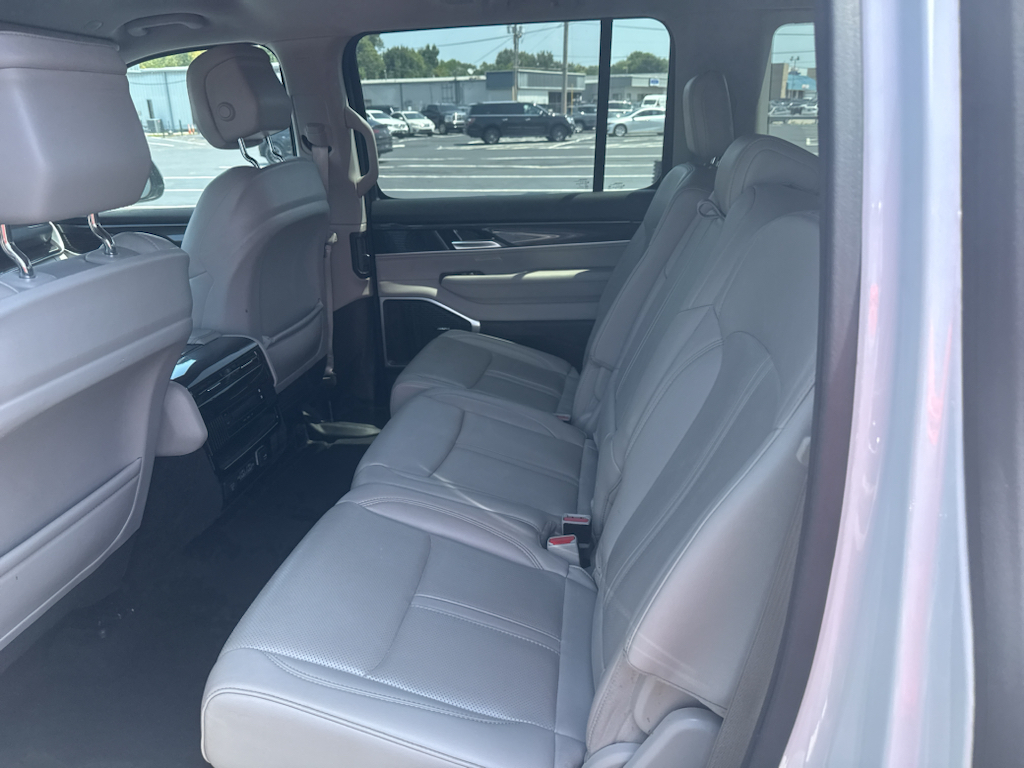 Used 2024 Jeep Wagoneer L SUV