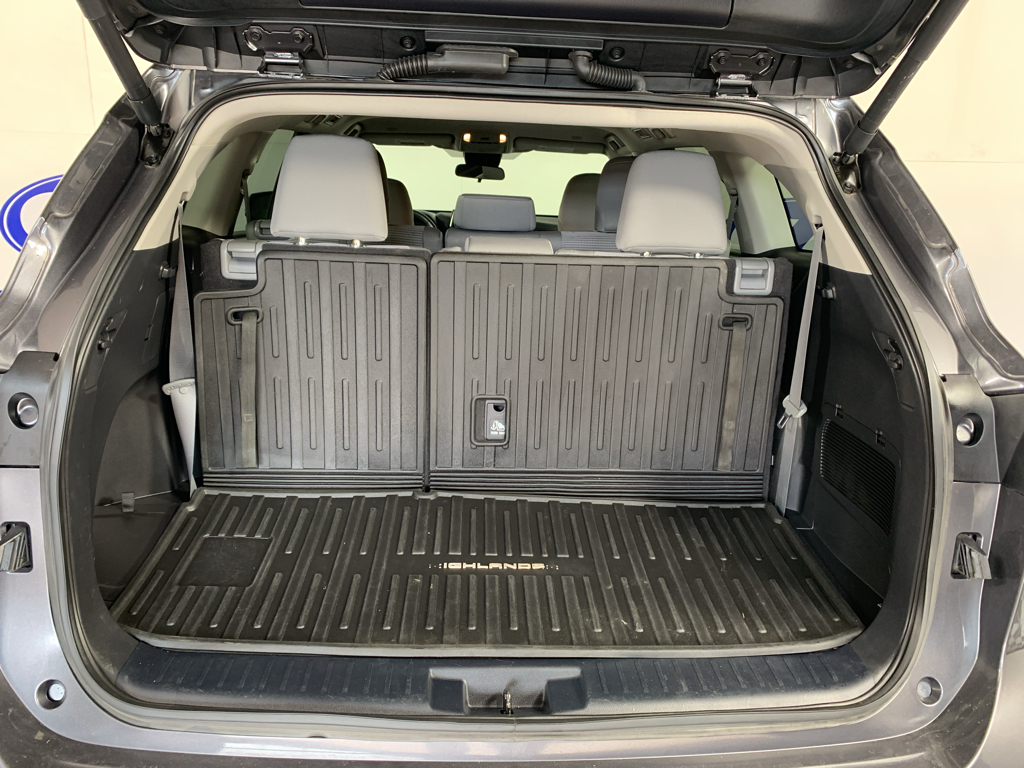 Vehicle photo 34