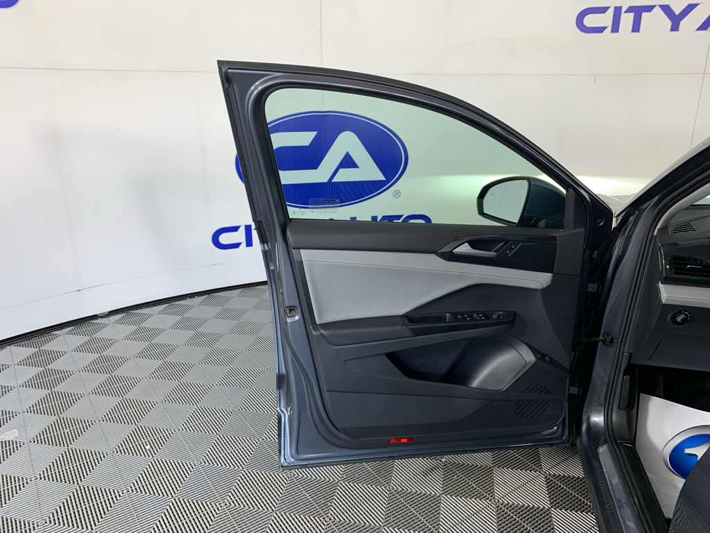 Used 2022 Volkswagen Taos SUV