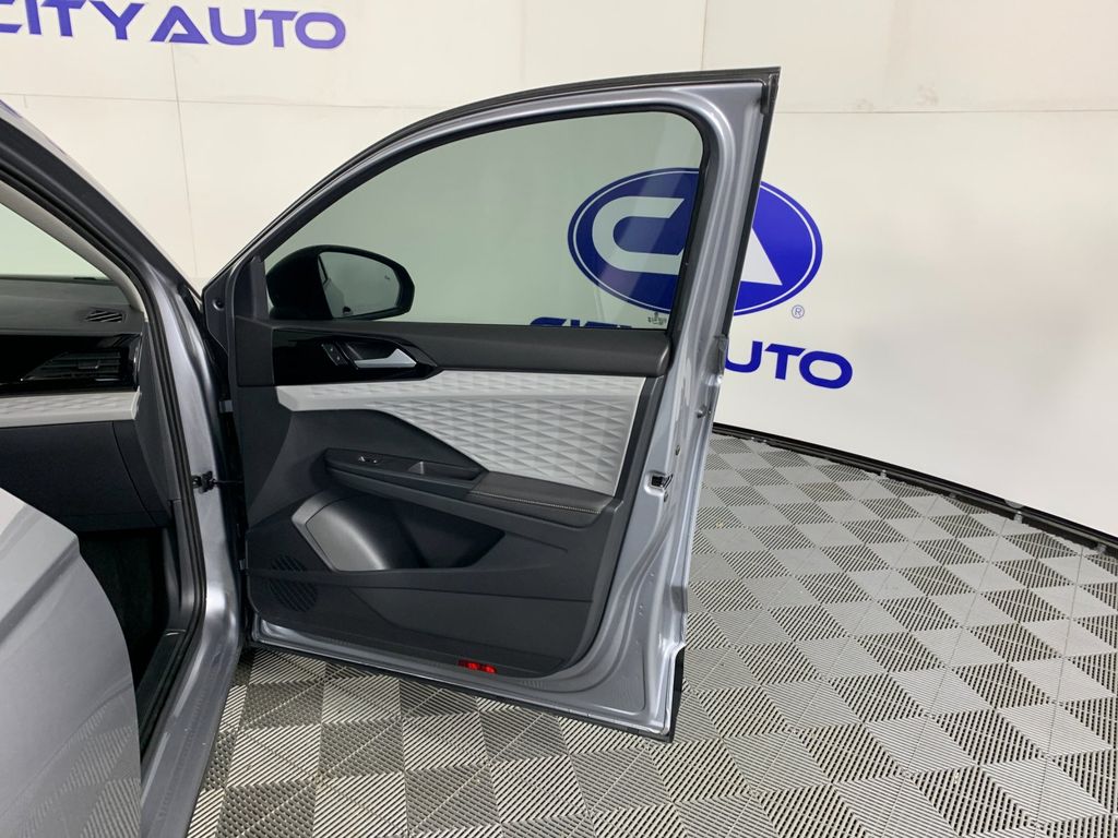 Used 2024 Volkswagen Taos SUV