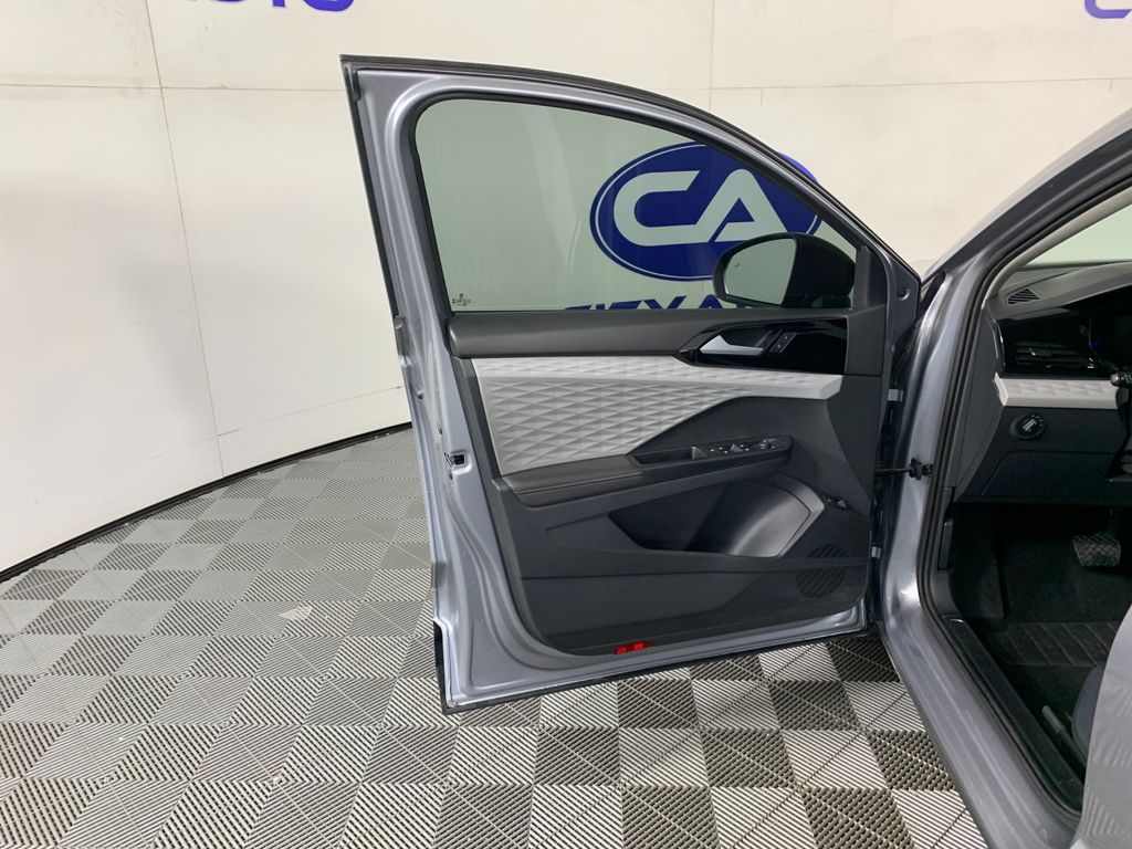 Used 2024 Volkswagen Taos SUV