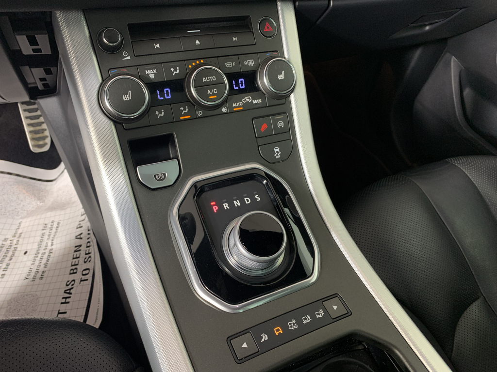 Vehicle photo 24