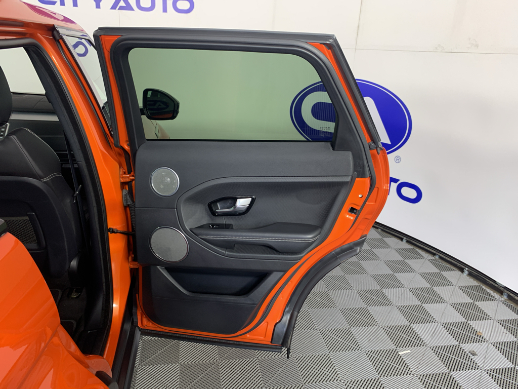 Vehicle photo 36