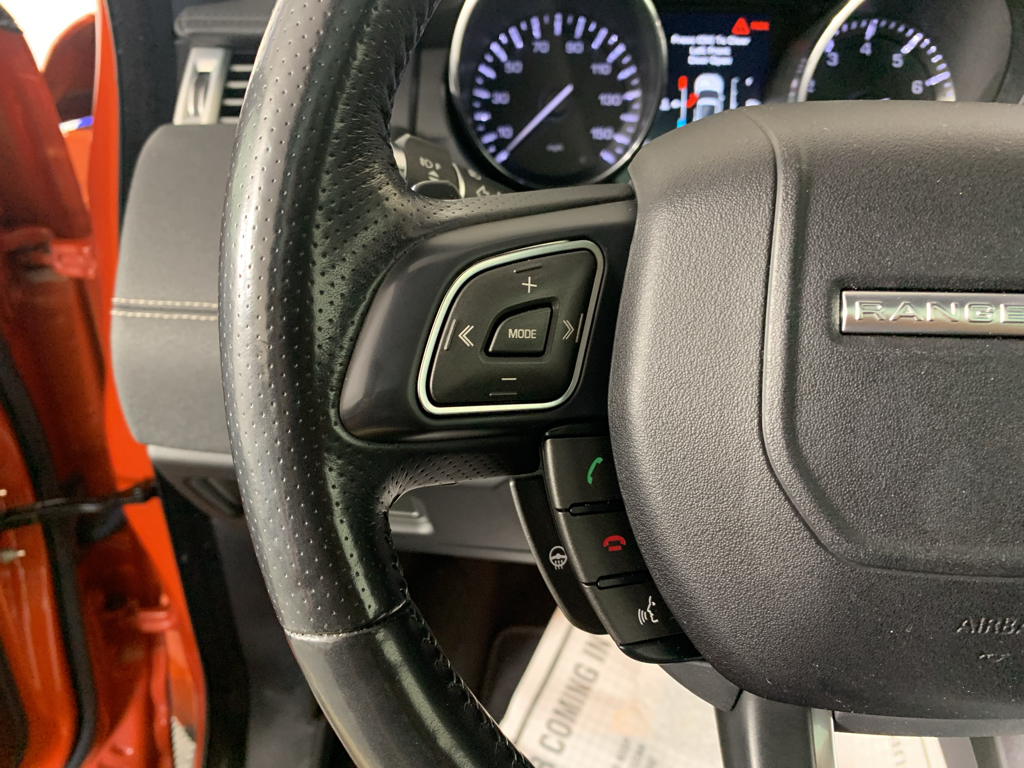 Vehicle photo 18