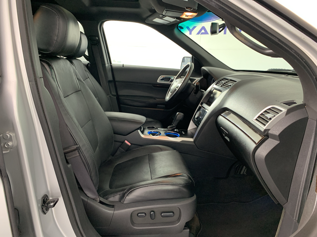 Vehicle photo 40