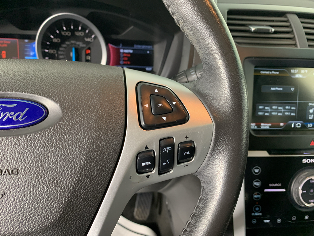 Vehicle photo 19