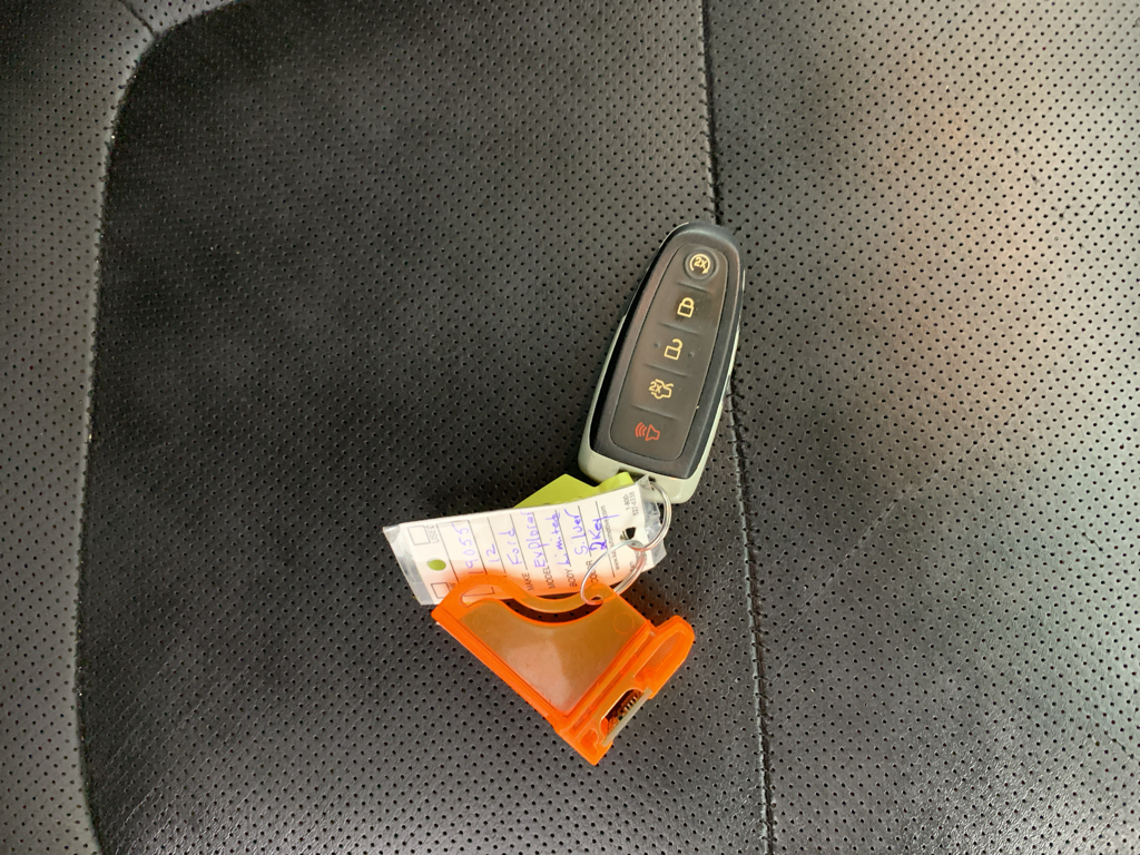 Vehicle photo 41