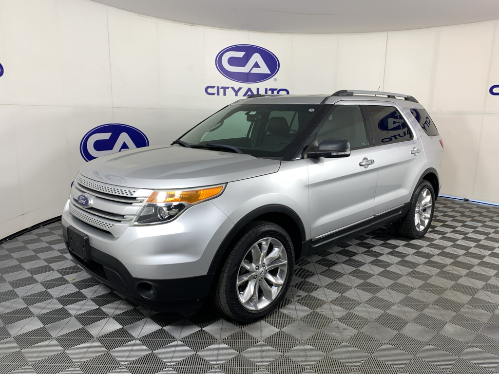 Vehicle photo 7