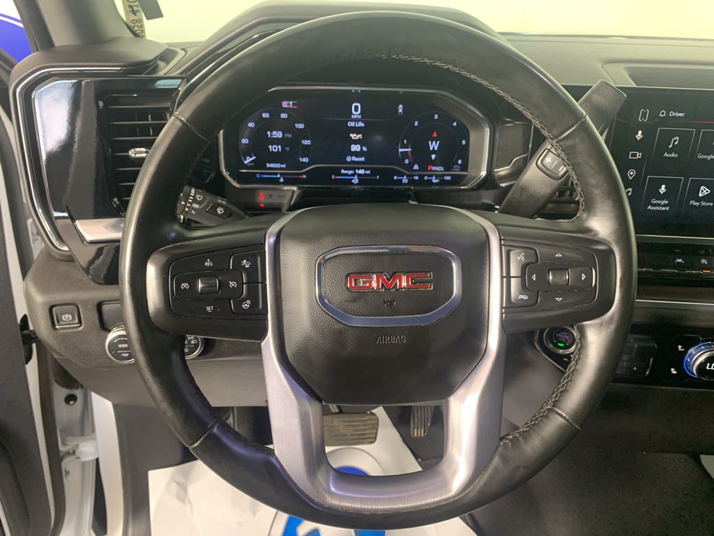 Vehicle photo 19