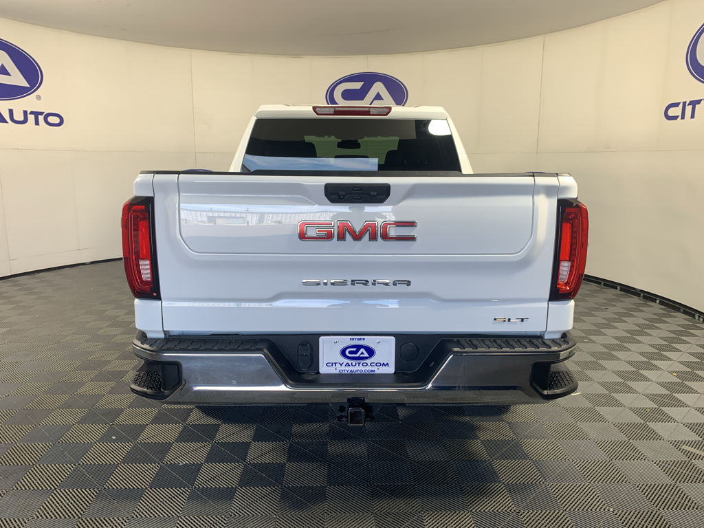Vehicle photo 4