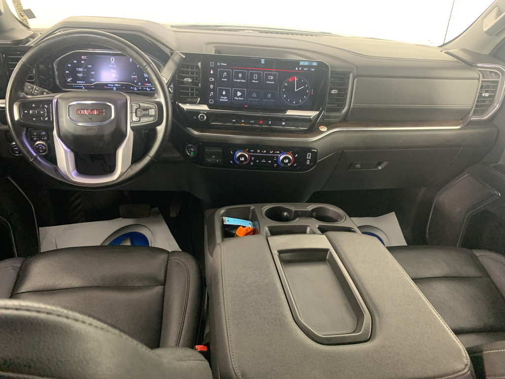 Vehicle photo 29