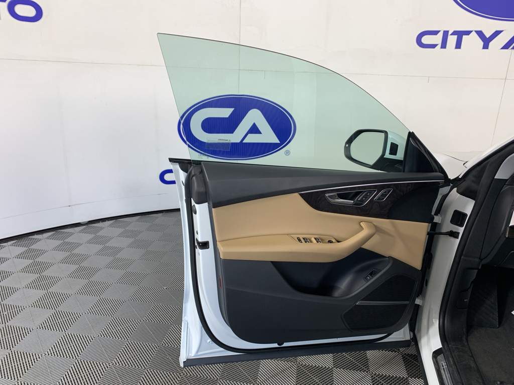 Used 2022 Audi Q8 SUV