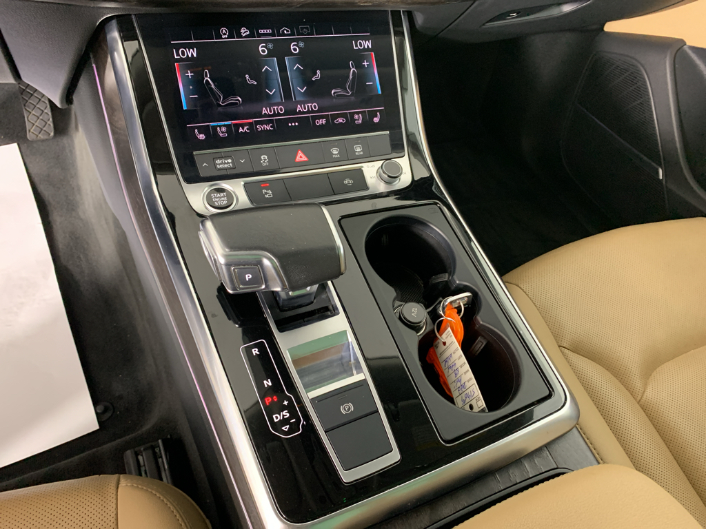 Used 2022 Audi Q8 SUV