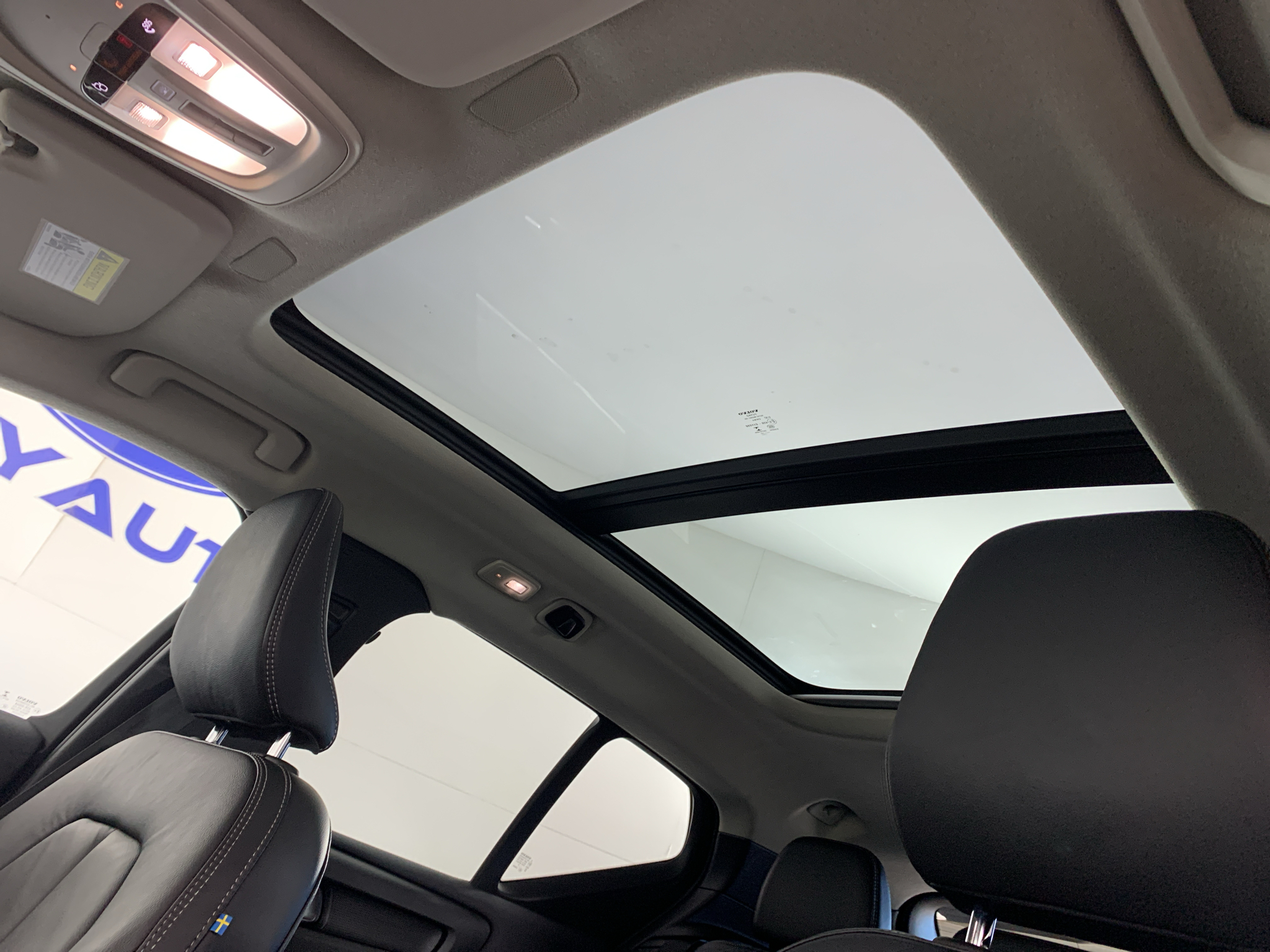 Used 2023 Volvo XC40 B5 SUV