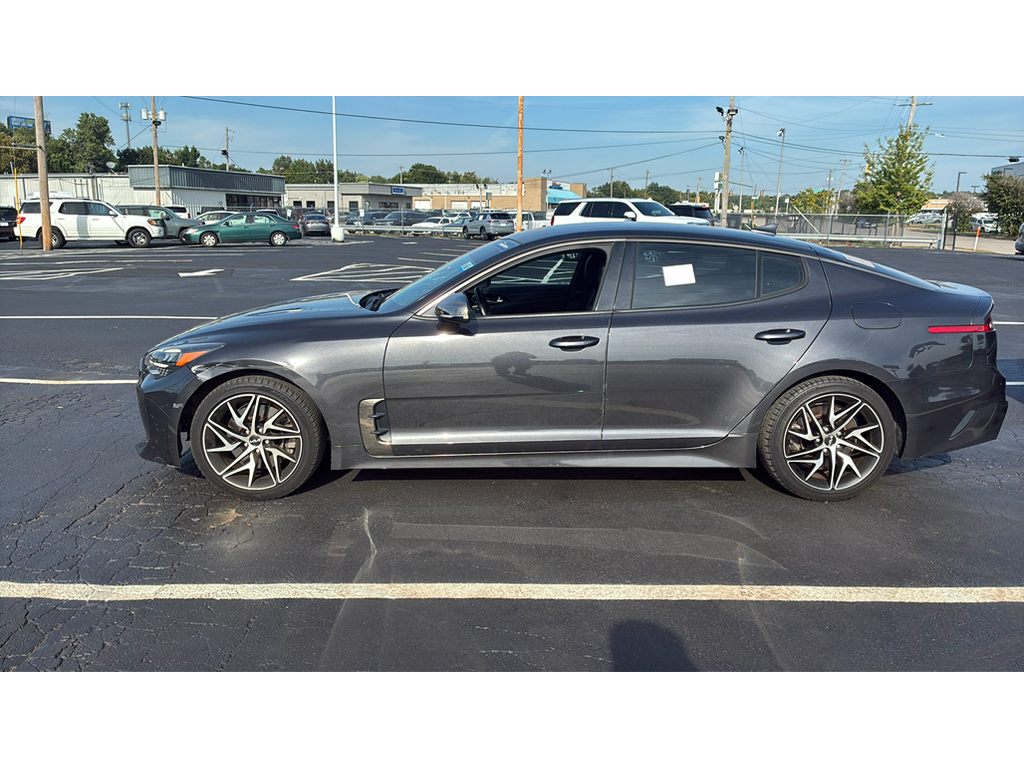 Used 2022 Kia Stinger Sedan
