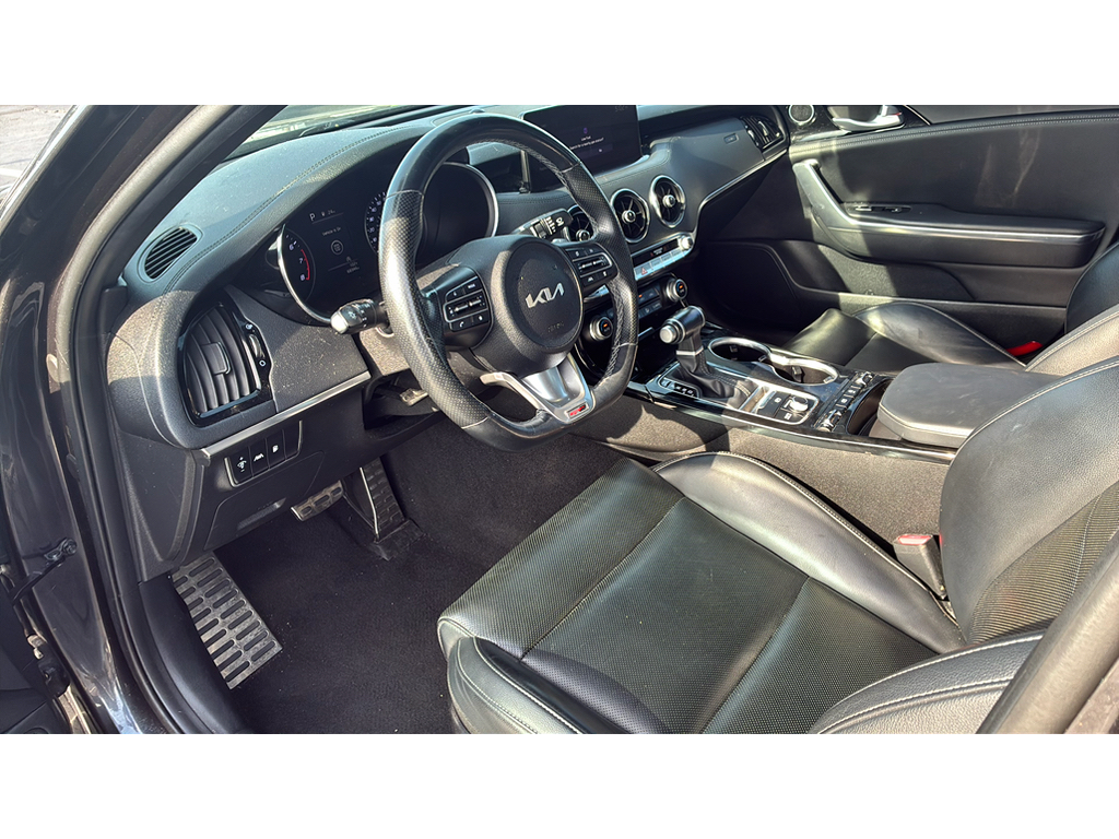 Used 2022 Kia Stinger Sedan