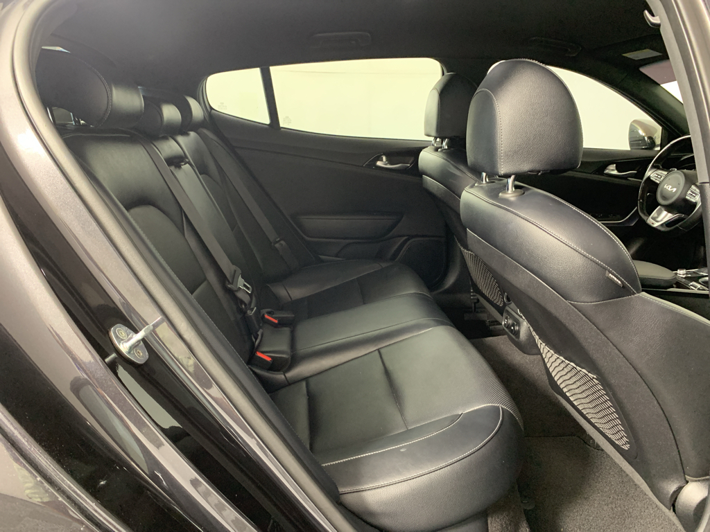 Used 2022 Kia Stinger Sedan