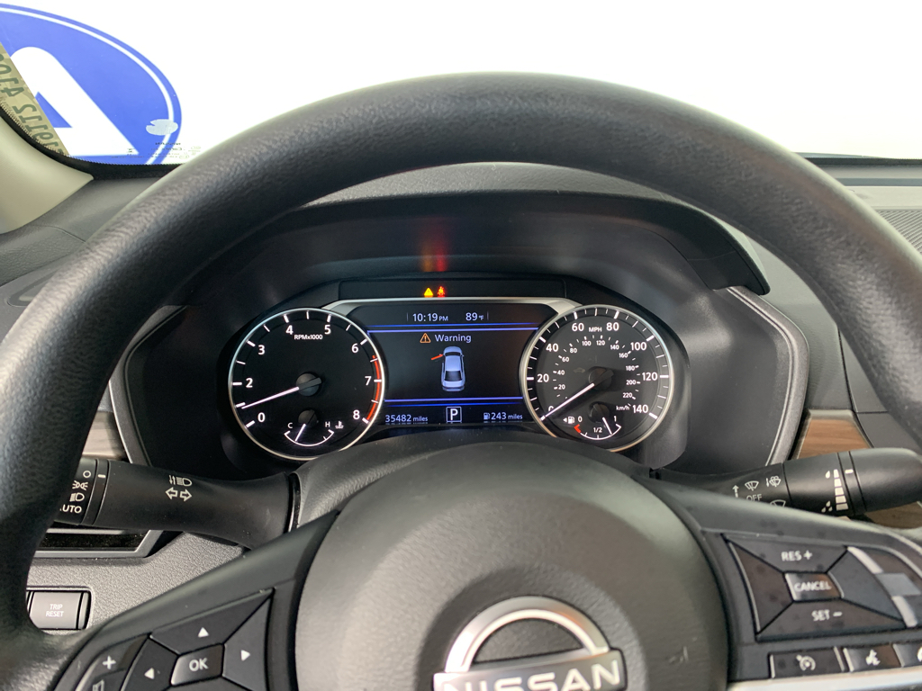 Vehicle photo 22
