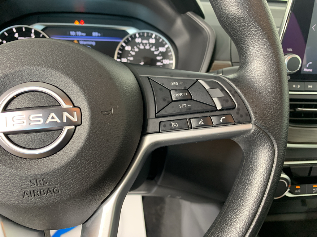 Vehicle photo 19