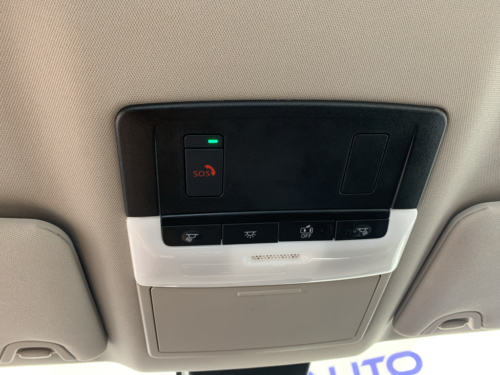 Vehicle photo 27